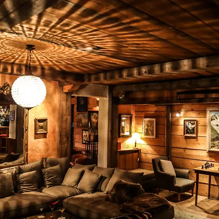 Le Jeu De Paume 4* שאמוני