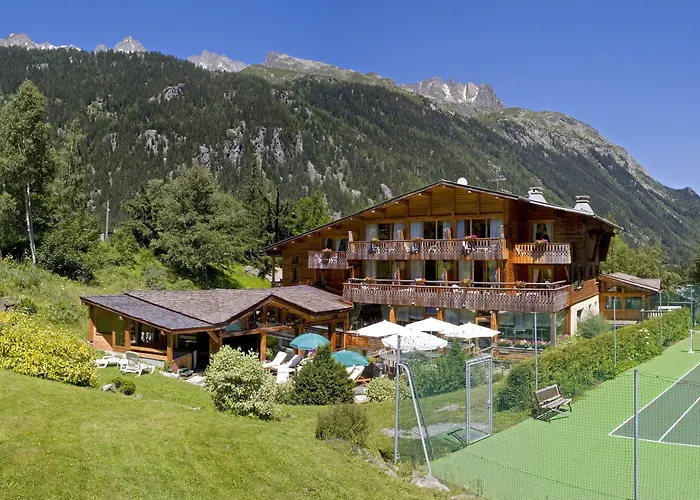 棕榈游戏酒店 4* 霞慕尼